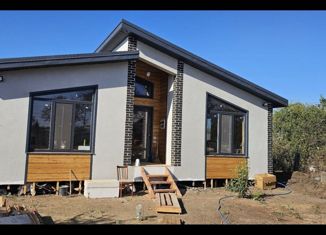 Продаю дом, 105 м2, посёлок городского типа Ленино, Советская улица, 15