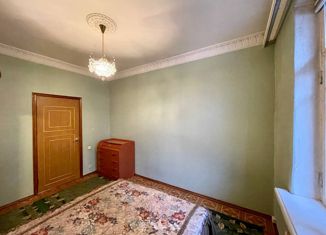 Трехкомнатная квартира на продажу, 66.2 м2, Москва, улица Гончарова, 17к1, метро Фонвизинская