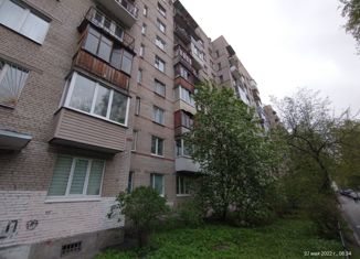 Продам 3-комнатную квартиру, 59.3 м2, Санкт-Петербург, улица Демьяна Бедного, 26к3, муниципальный округ Северный