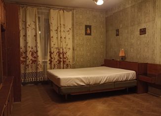 3-комнатная квартира в аренду, 70 м2, Санкт-Петербург, бульвар Алексея Толстого, 14