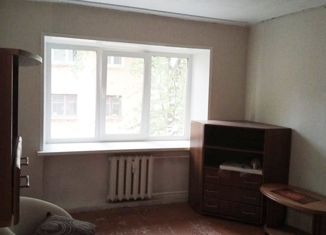 Продам 2-ком. квартиру, 37.4 м2, Воткинск, улица Энтузиастов, 11