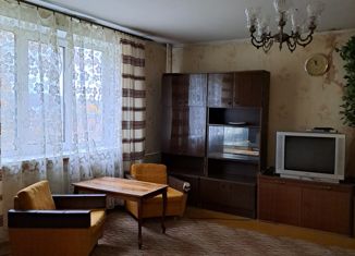 Однокомнатная квартира на продажу, 35 м2, Ярцево, улица 30 лет Победы, 15