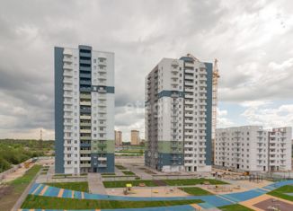 Продается 2-ком. квартира, 52.7 м2, Тюмень, улица Героев Космоса, 21, ЖК Тура-2