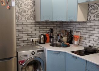 Продажа трехкомнатной квартиры, 57.6 м2, село Птичник, Мирная улица, 9