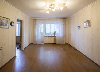 Продам 2-комнатную квартиру, 46.2 м2, Челябинск, Краснознамённая улица, 12