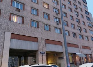 Аренда трехкомнатной квартиры, 63.8 м2, Санкт-Петербург, Российский проспект, 14, метро Проспект Большевиков