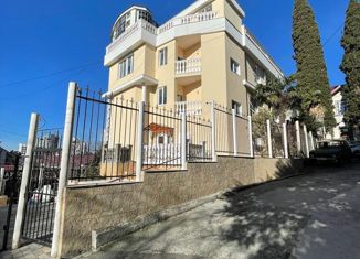 Продам 1-комнатную квартиру, 27 м2, Сочи, улица Тургенева, 10/2, микрорайон Светлана