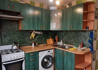 Продается 4-комнатная квартира, 86 м2, Гатчина, улица Генерала Кныша, 1