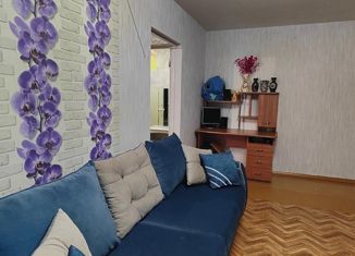 Продается трехкомнатная квартира, 57.9 м2, Железногорск, улица Ленина, 32к2