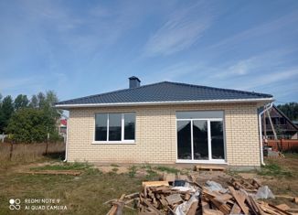 Продаю дом, 100 м2, посёлок городского типа Васильево, улица Куйбышева, 18