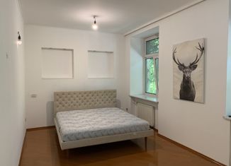 Продажа трехкомнатной квартиры, 70 м2, Москва, Ленинский проспект, 70/11, метро Университет