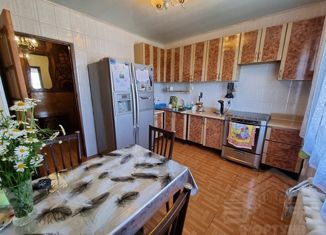 Продается четырехкомнатная квартира, 88.6 м2, Находка, улица Арсеньева, 26