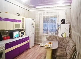3-комнатная квартира на продажу, 97 м2, Мариинск, улица Макаренко, 12