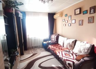 Продается двухкомнатная квартира, 40 м2, Ейск, Первомайская улица, 193/1