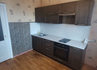 Продаю 1-ком. квартиру, 40 м2, Красноярск, улица Дмитрия Мартынова, 17, Центральный район