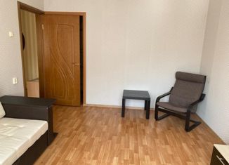 Продам 1-ком. квартиру, 39 м2, Москва, Загородное шоссе, 4к2, Загородное шоссе