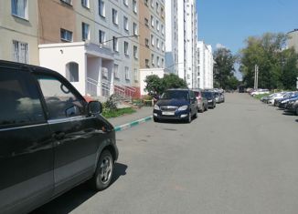 Продается 2-ком. квартира, 48 м2, Челябинск, улица Трубников, 63