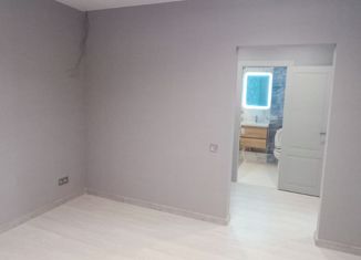 Продажа 3-ком. квартиры, 82 м2, Санкт-Петербург, Дальневосточный проспект, 27к3, метро Елизаровская