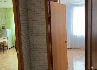 Продам 3-комнатную квартиру, 60 м2, Челябинская область, проспект Мира, 13А