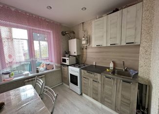 Продам 3-ком. квартиру, 56.6 м2, село Высокая Гора, улица Мичурина, 1
