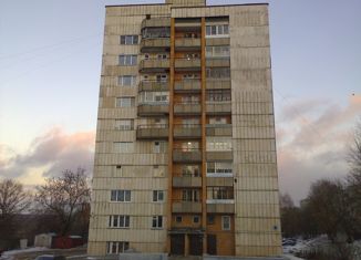 Продажа трехкомнатной квартиры, 63.2 м2, Кирово-Чепецк, улица Революции, 12