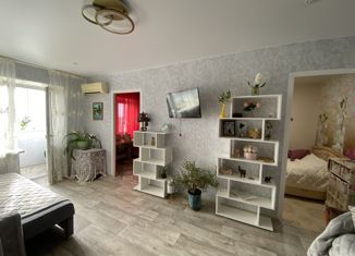 Продам двухкомнатную квартиру, 43.8 м2, Михайловка, Республиканская улица, 22