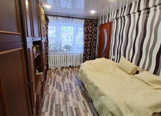 Продам 3-комнатную квартиру, 47.3 м2, Новгородская область, Лесная улица, 15А