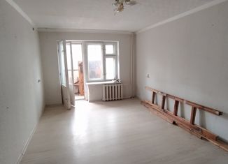 Четырехкомнатная квартира на продажу, 76.8 м2, Свердловская область, микрорайон Зелёный Бор-2, 35
