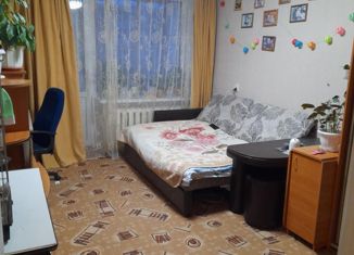 Продаю 1-ком. квартиру, 32 м2, Глазов, улица Ленина, 5В