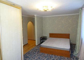 Продам 2-ком. квартиру, 41.9 м2, Петропавловск-Камчатский, улица Атласова, 22