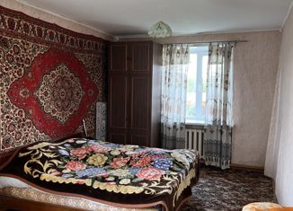 Продажа 3-ком. квартиры, 64.7 м2, посёлок Мирный, улица Ленина, 2