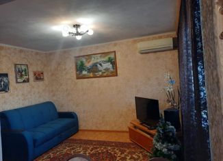 Продается 2-комнатная квартира, 47 м2, поселок городского типа Степное, Октябрьская улица, 29