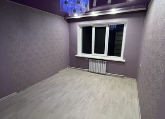 Продам двухкомнатную квартиру, 50 м2, Белогорск, Низменная улица, 37А