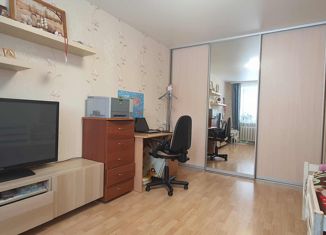 Продается 1-комнатная квартира, 30.4 м2, Екатеринбург, улица Стачек, 44