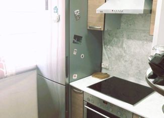 Продаю 2-комнатную квартиру, 44 м2, Сургут, улица Декабристов, 7/2