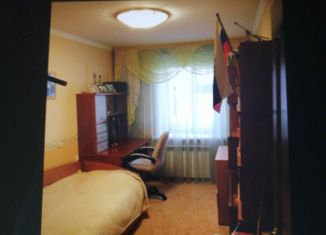 3-комнатная квартира на продажу, 64 м2, Мирный, Советская улица, 21