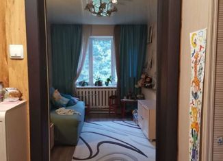 Продажа 2-ком. квартиры, 42 м2, Малоярославец, улица Крупской, 6