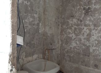 1-ком. квартира на продажу, 30.3 м2, Альметьевск, проспект Габдуллы Тукая, 19