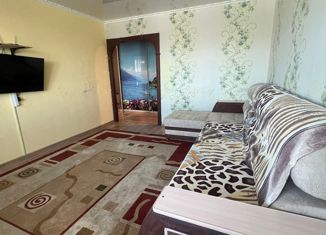 Продажа трехкомнатной квартиры, 72.8 м2, Мелеуз, улица Ленина, 152