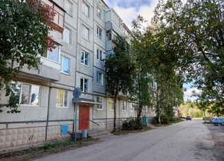 Продаю 2-ком. квартиру, 44 м2, село Зеленец, улица 2-й Квартал, 15