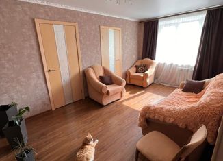 Продам 4-комнатную квартиру, 60.4 м2, Учалы, улица Башкортостана, 10