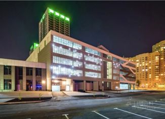 Продам машиноместо, 15.5 м2, Екатеринбург, Ленинский район, Московская улица, 200