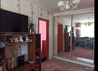Продам трехкомнатную квартиру, 46.9 м2, Яровое, улица 40 лет Октября, 5
