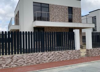 Продаю дом, 260 м2, село Сукко, Учительская улица