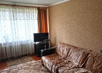 Продается двухкомнатная квартира, 50 м2, Батайск, микрорайон Авиагородок, 37