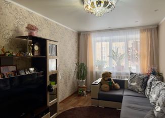 Продаю 2-ком. квартиру, 45.2 м2, Горняк, улица Миронова, 132к2