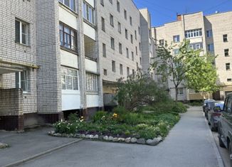 Продается 3-комнатная квартира, 59 м2, Вологодская область, улица Маршала Конева, 16