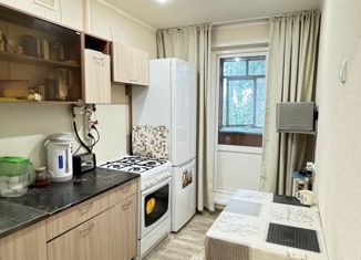 Продаю 2-ком. квартиру, 44 м2, Набережные Челны, проспект Яшьлек, 29