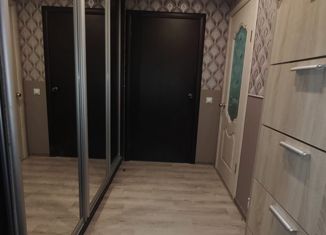 Продам 3-ком. квартиру, 48 м2, Красноуфимск, Спортивная улица, 5
