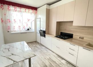 Продаю 2-комнатную квартиру, 53.3 м2, Мелеуз, Магистральная улица, 13